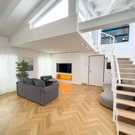 Tarabochia 8 Tirabora Short Rent Apartment Trieste Exterior photo