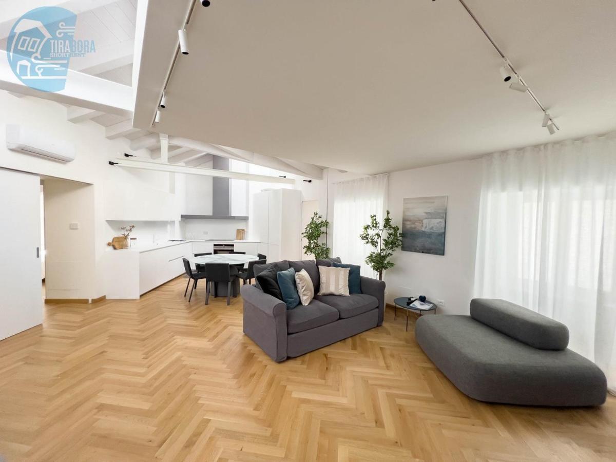 Tarabochia 8 Tirabora Short Rent *
